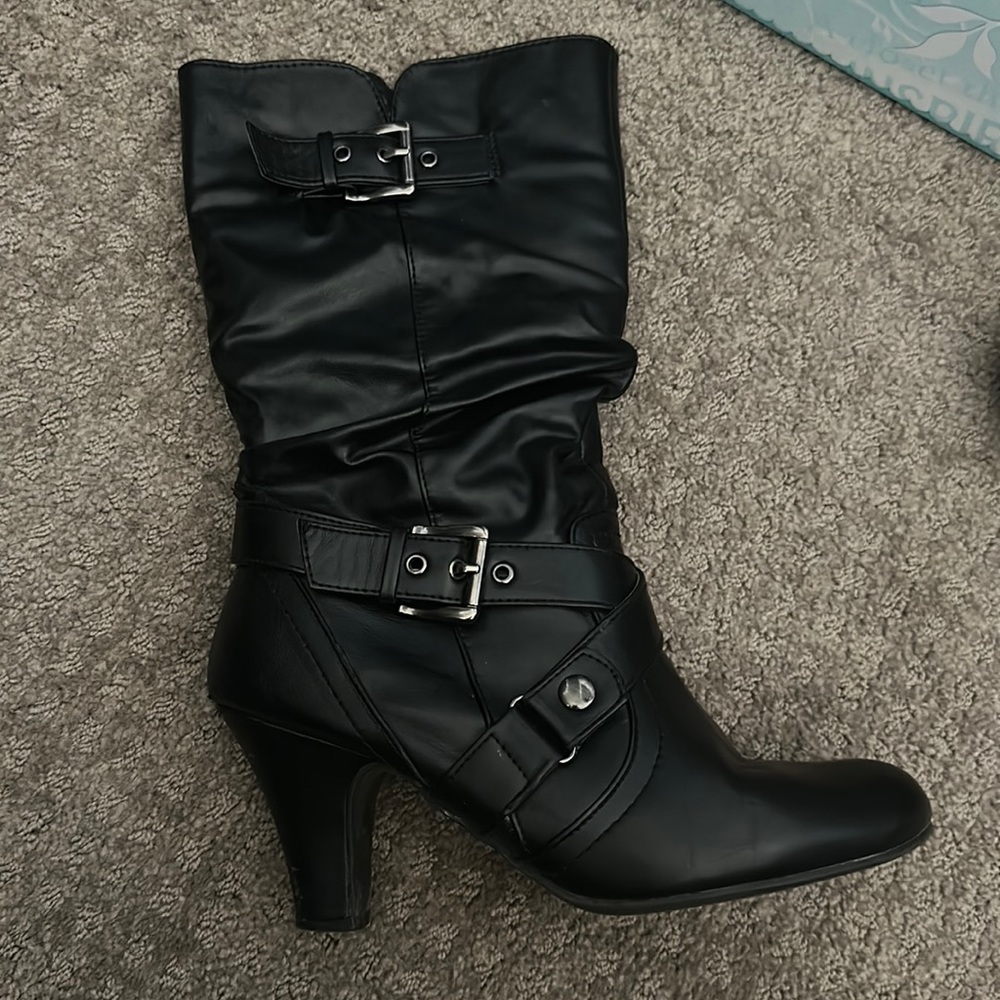Maurice’s Mara mid-calf buckle boots